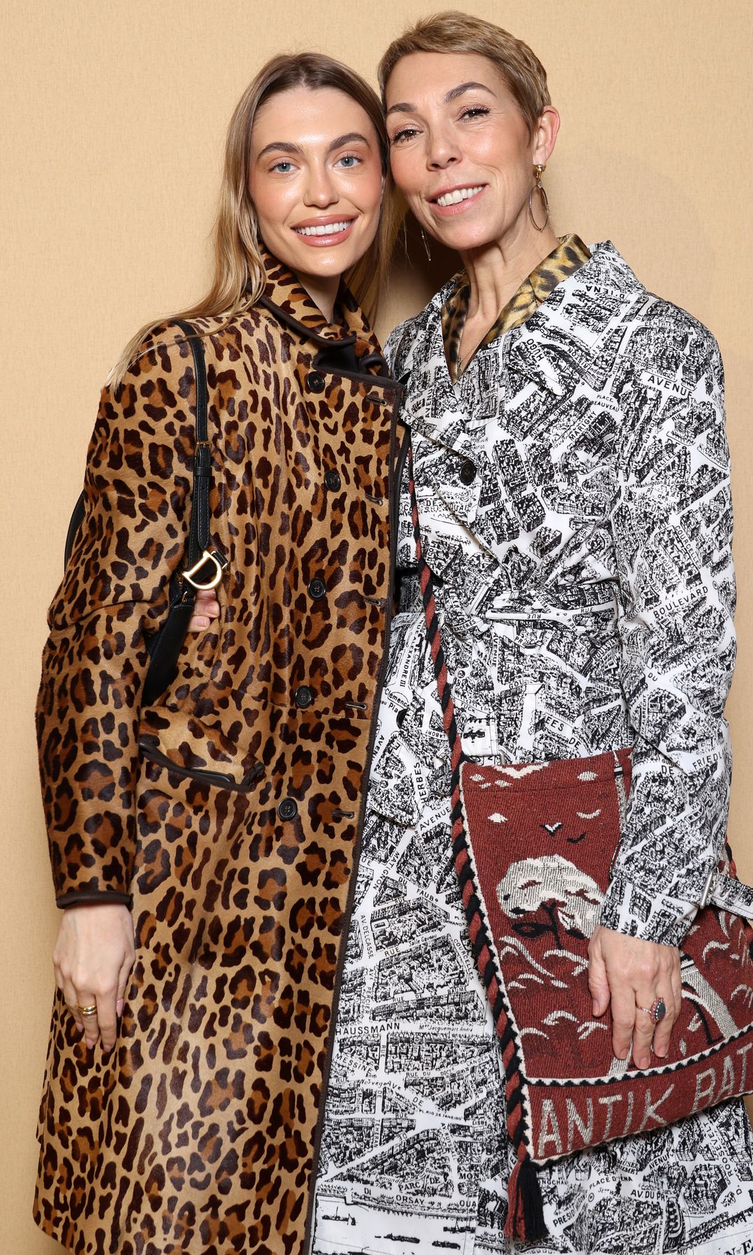 El mensaje de amor eterno de Héloïse Agostinell tras perder a su madre, Mathilde Favier: de su conexión a su vínculo con ¡HOLA! FASHION, donde nos descubrió por qué la llamaron Lee