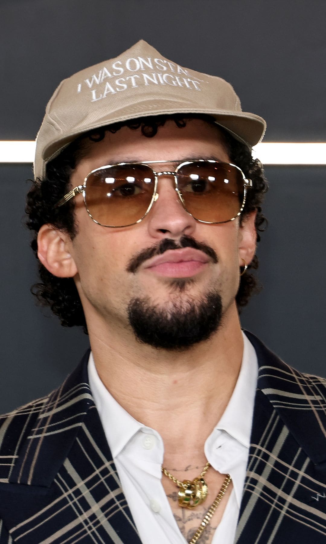 El cantante se ha unido a a tendencia de los charms