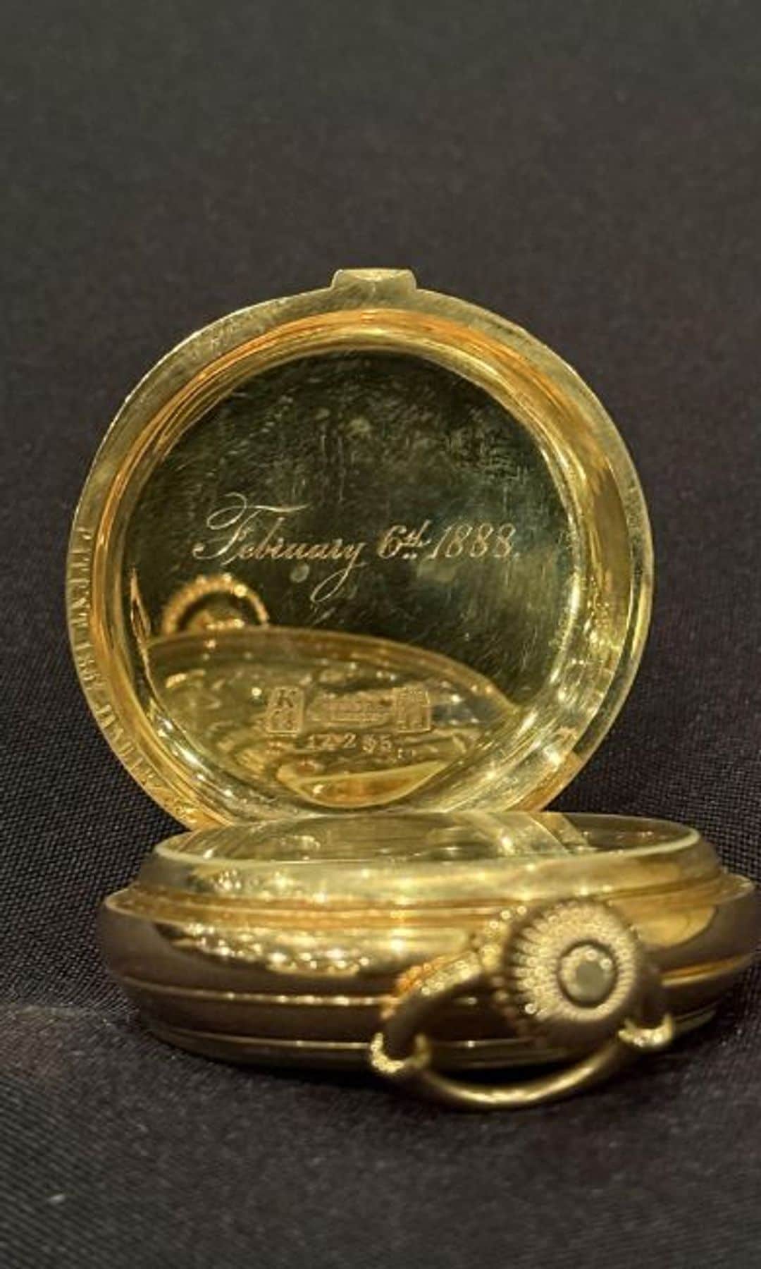 El reloj de oro Jules Jurgensen lleva grabadas las iniciales “I.S.” y la fecha de 1888, el año en que Ida Straus se lo regaló a su marido por su 43 cumpleaños