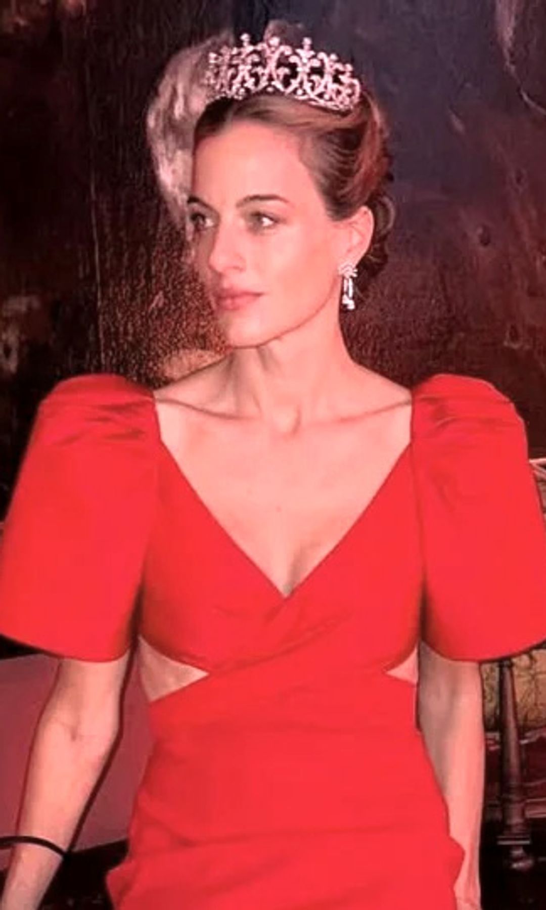 La princesa Cleo Oettingen-Spielberg se viste de gala en Baviera con un look rojo homenaje a Madrid (su ciudad favorita) y la histórica tiara que llevó en su boda
