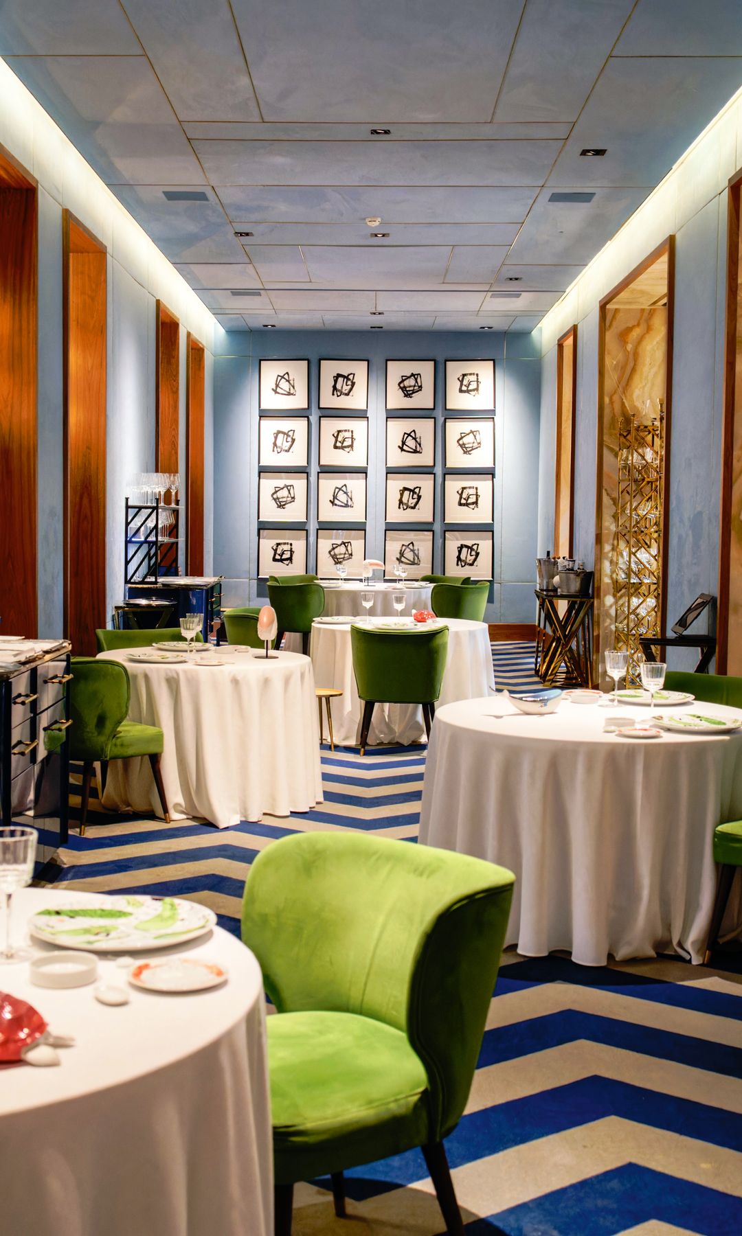 Restaurante verde en Madrid, local de COQUE