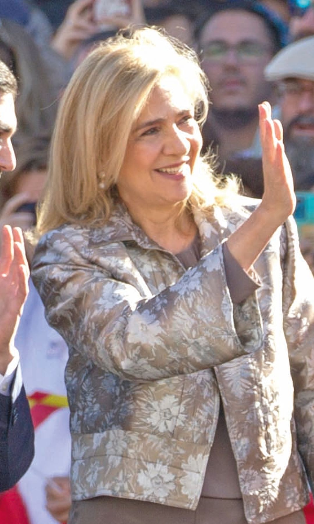 La infanta Cristina se centra en sus hijos, su familia y su trabajo.