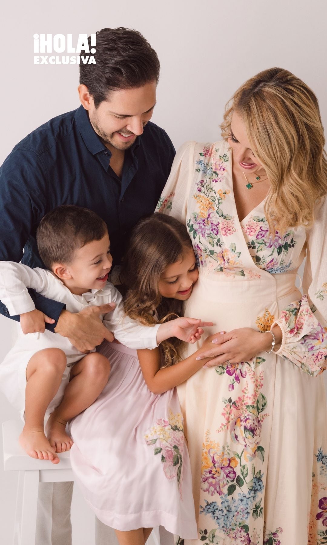 La familia de cuatro pronto tendrá un nuevo integrnte