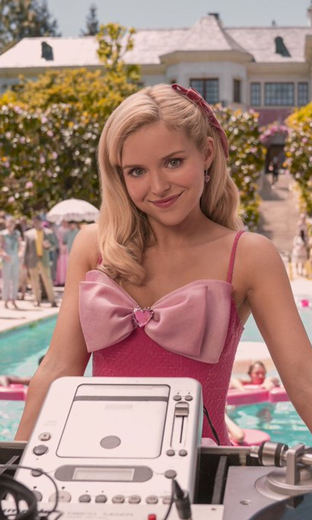 La actriz Lexi Minetree en la serie 'Elle'