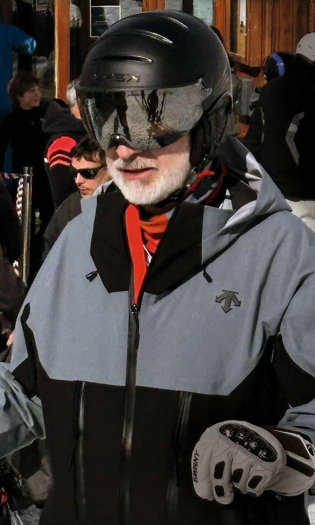 Varias imágenes del Rey Felipe VI esquiando, un deporte que le apasiona desde que era niño y que aprendió a practicar en esta misma estación, en la que ya estuvo el año pasado (y a la que suele regresar siempre que puede). De hecho, en esta ocasión, lució la misma equipación