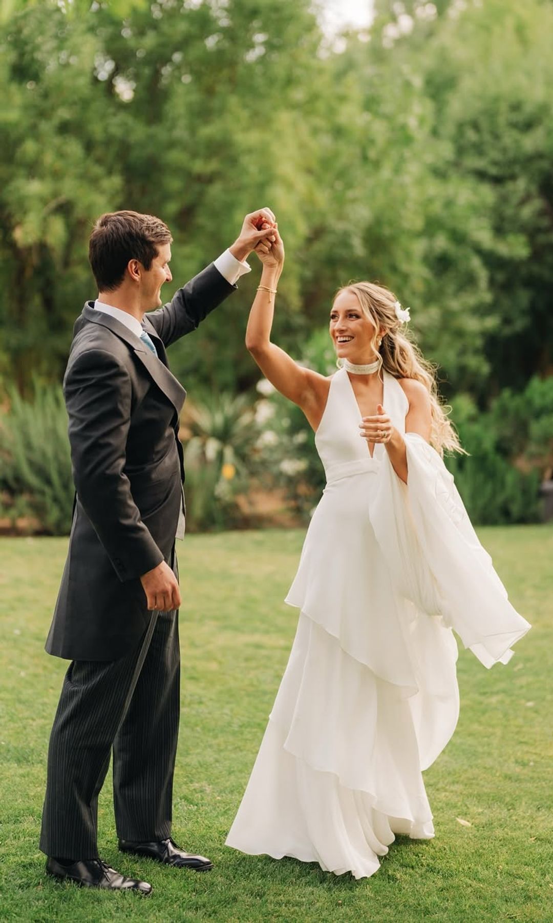 Novia con vestido de Javiera Díaz Atelier