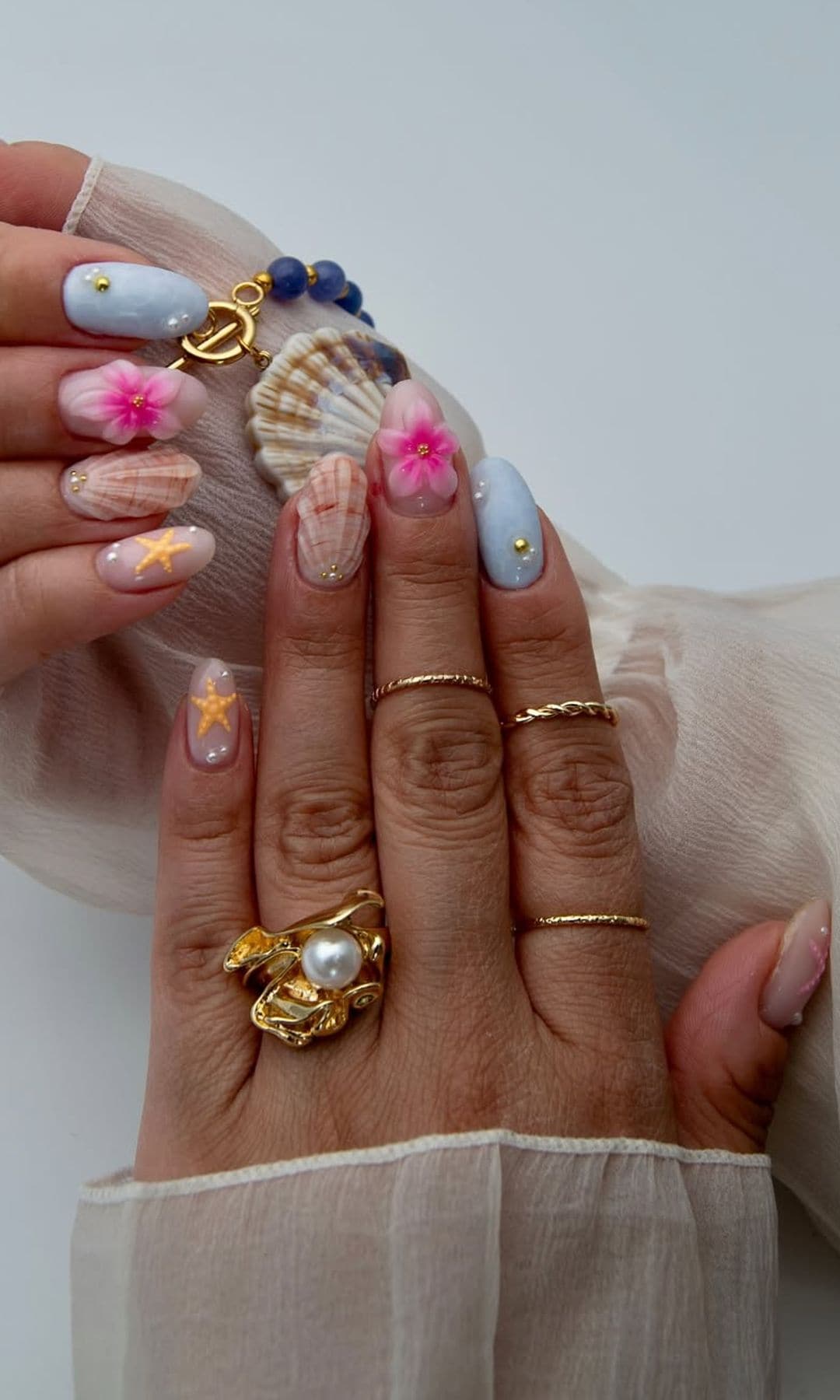 Diseño de manicura tropical