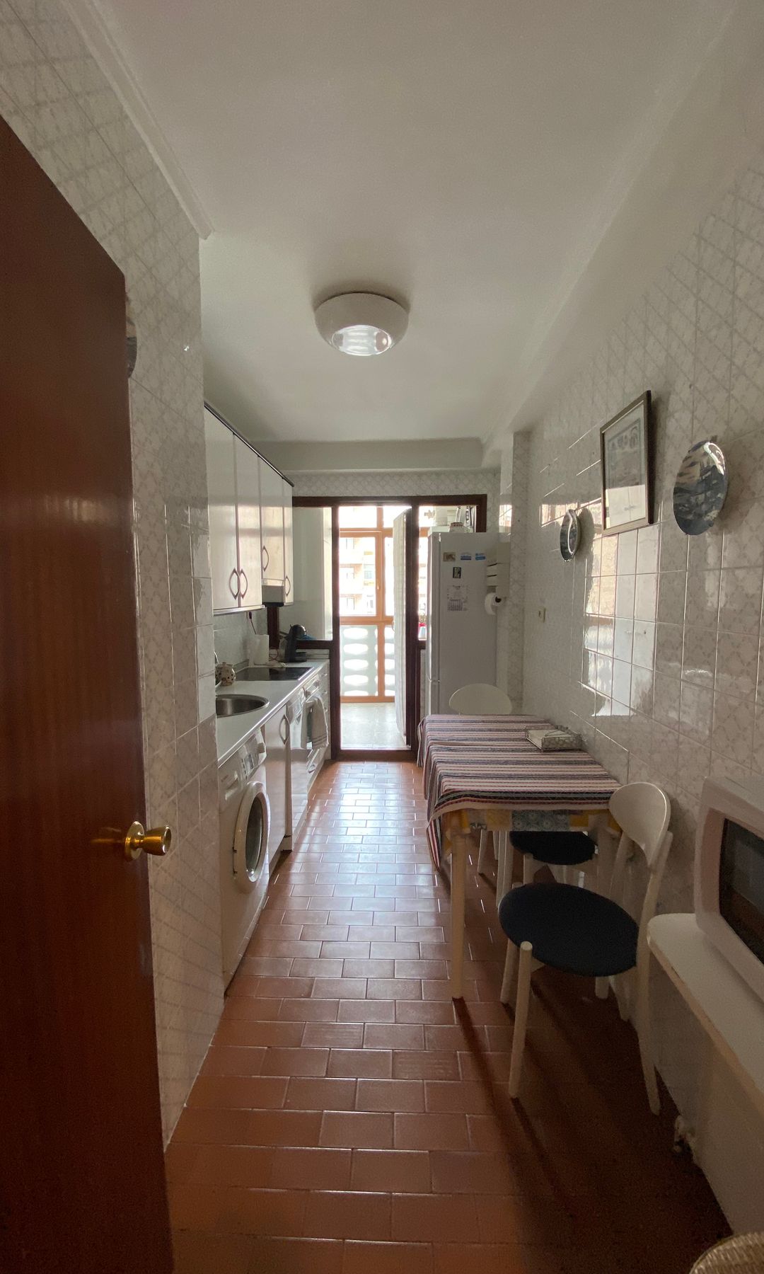 Cocina alargada antes de la reforma