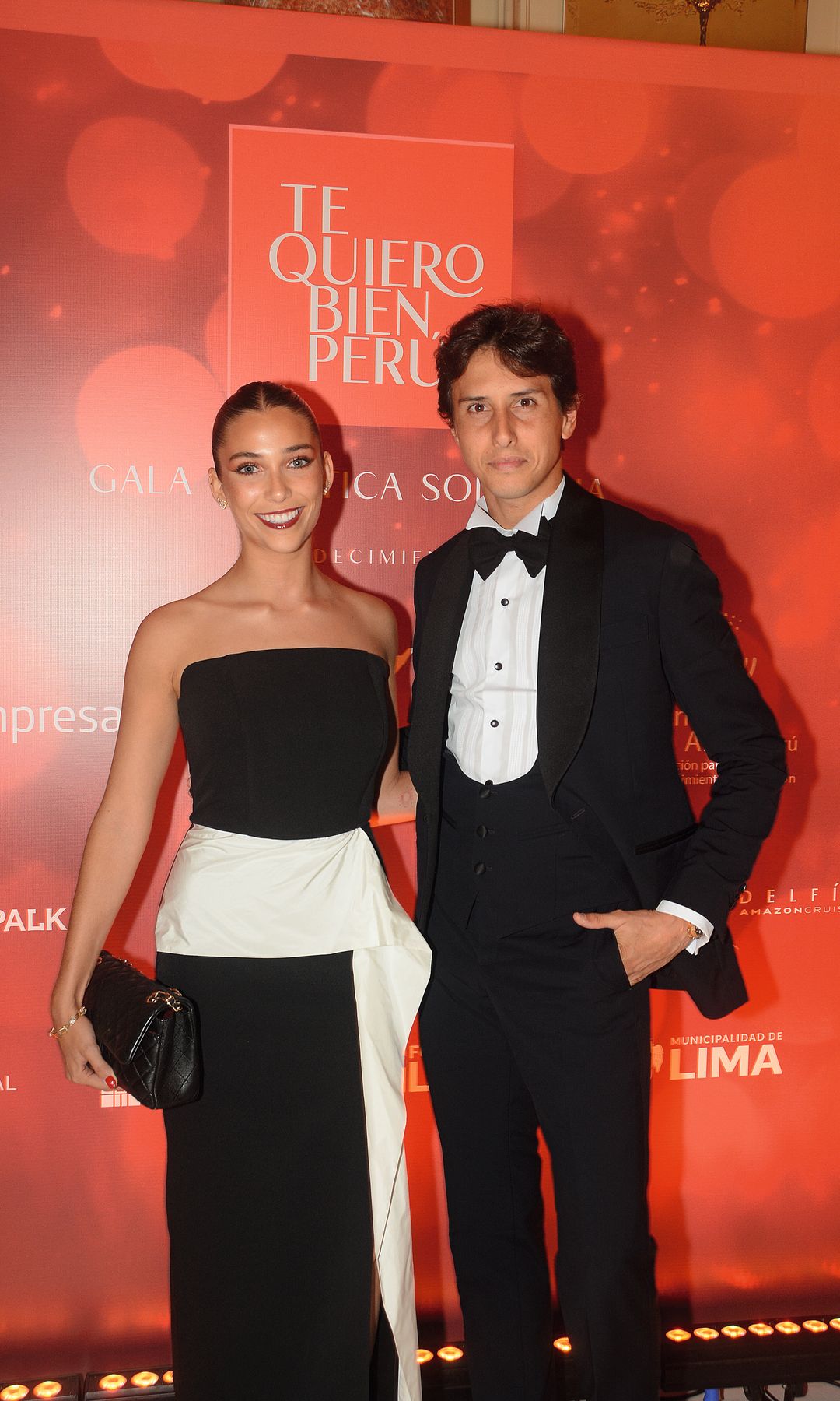 A SOLAS CON ROCA REY EN PERÚ: UN VIAJE ENTRE EL AMOR Y LA GLORIA