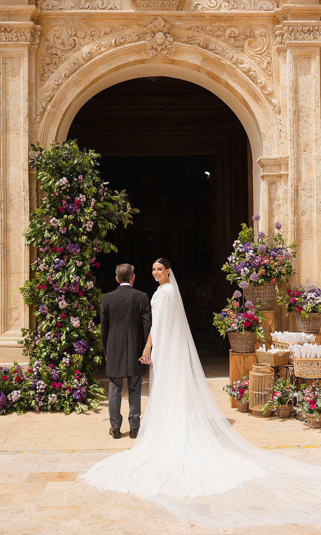 Boda religiosa novia con padrino