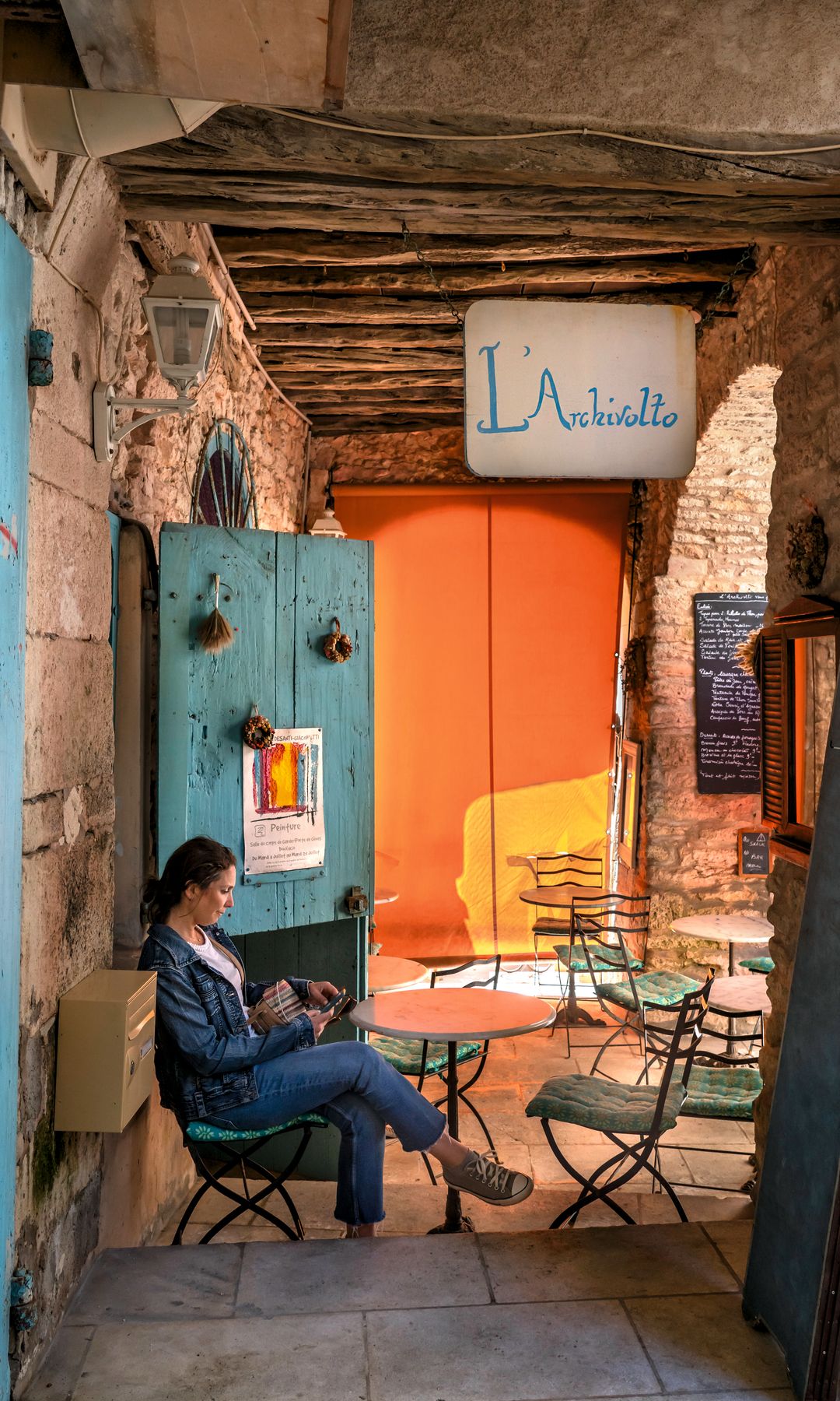 Francia, isla de Córcega, calles de Bonifacio