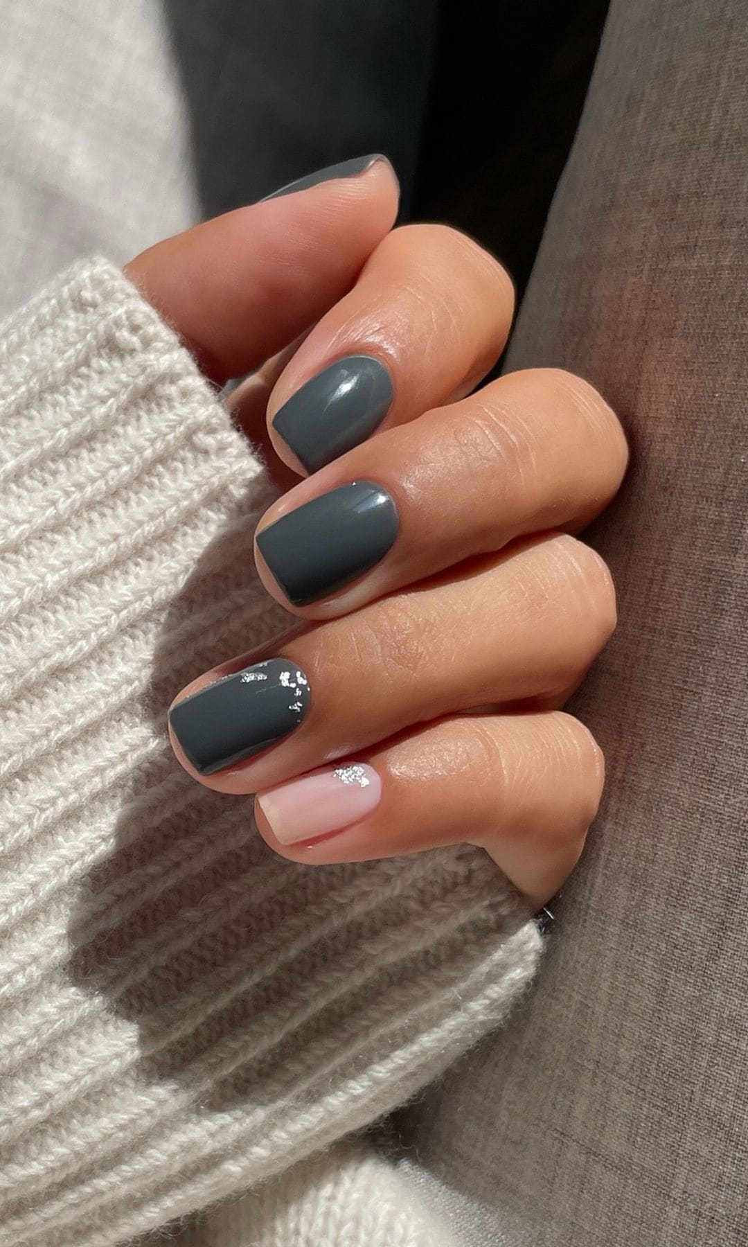 Manicura gris
