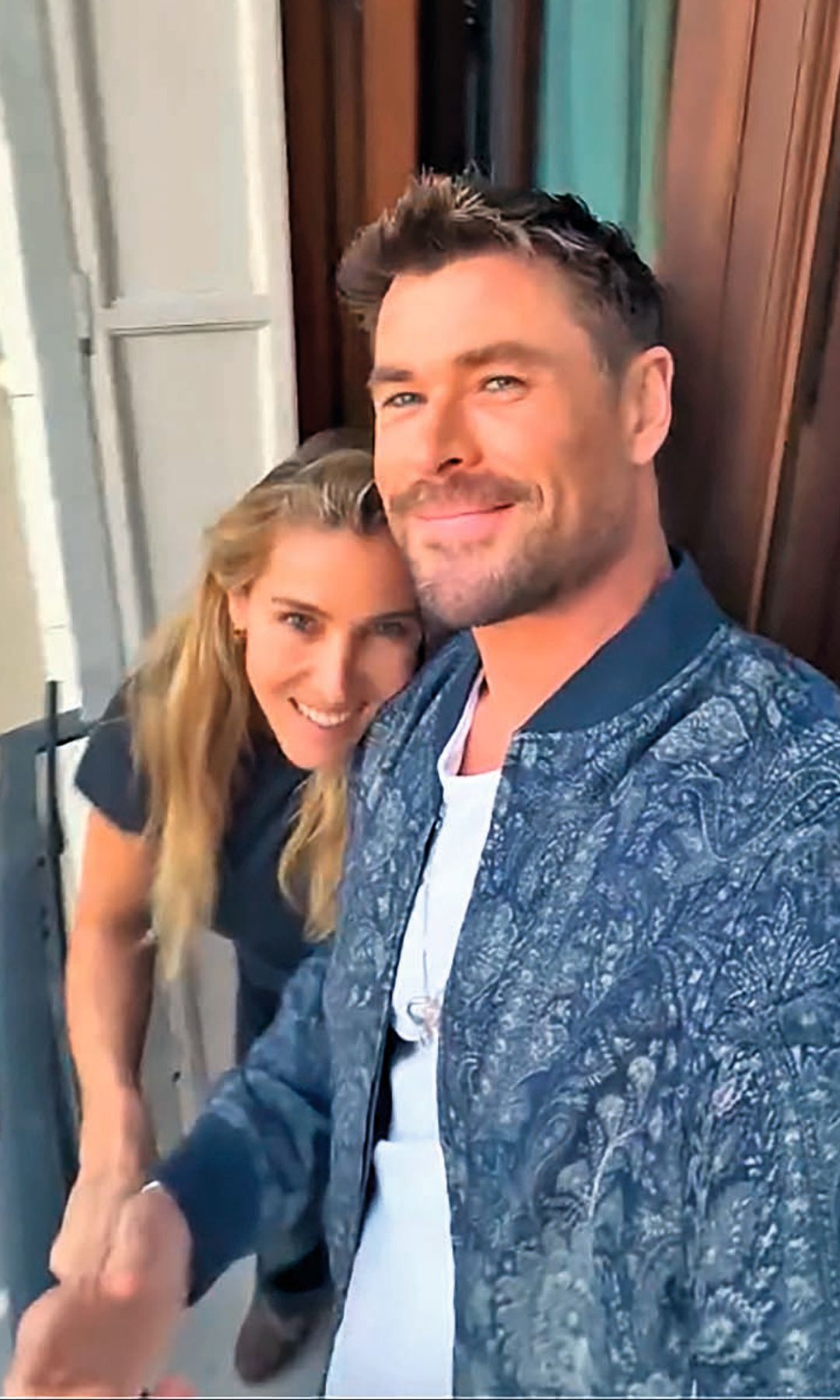 En su anterior visita junto a su marido, Chris Hemsworth, a finales del pasado enero