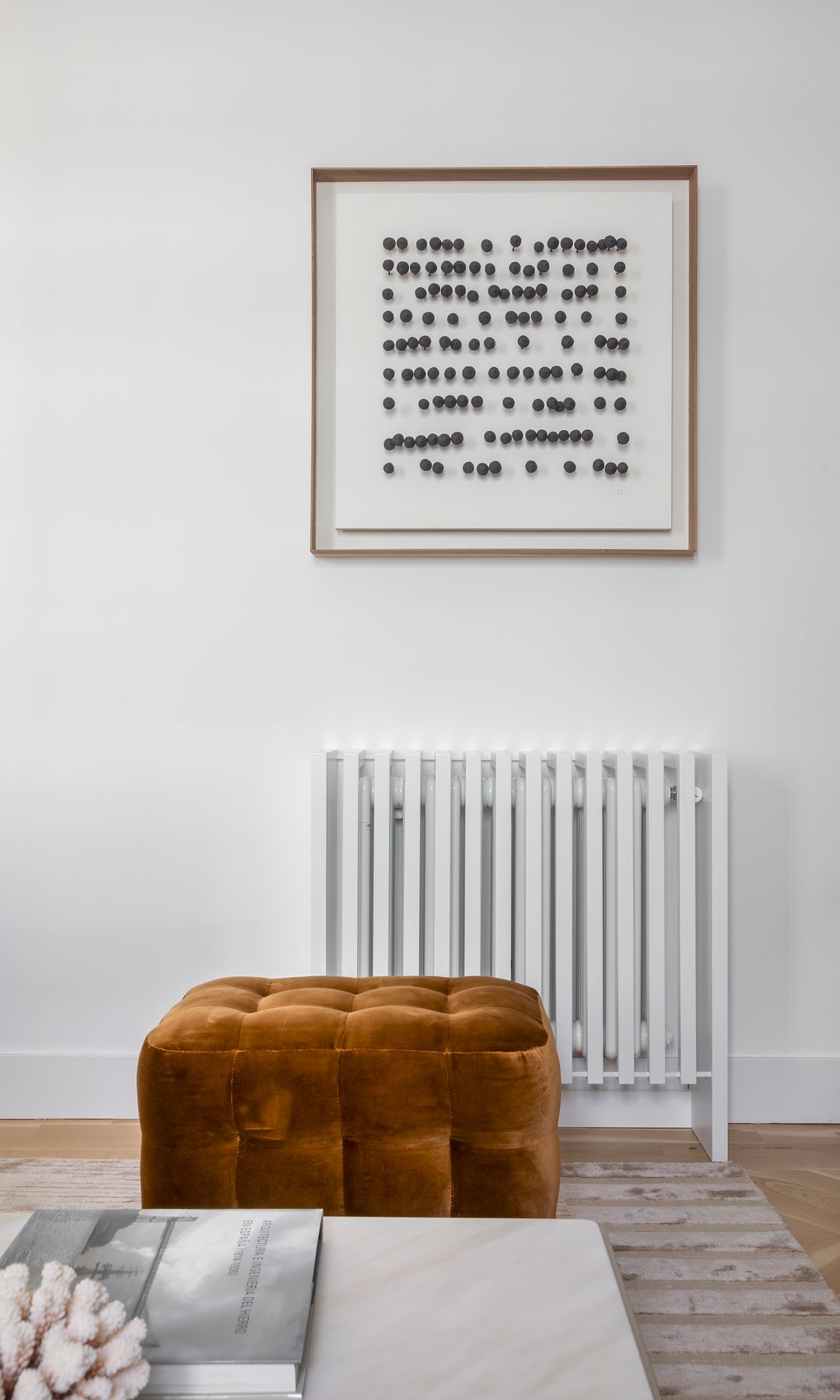 Detalle cubre radiador y arte