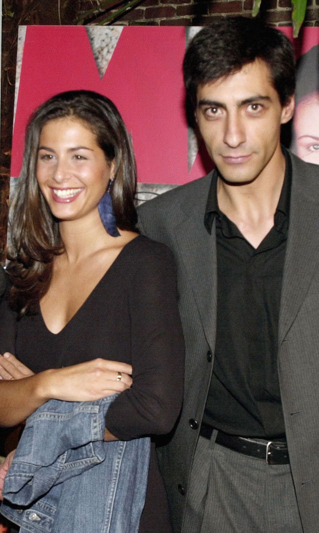 LA PRESENTADORA DE TV NURIA ROCA Y SU MARIDO EL PERIODISTA TAURINO JUAN DEL VAL EN LA FIESTA DE LA REVISTA MAN 2001 EN MADRID
JI / Â©KORPA
04/10/01 MADRID *** Local Caption *** " MAN " MAGAZINE PARTY IN MADRID
PICTURED TV PRESENTER NURIA ROCA AND HER HUSBAND JOURNALIST JUAN DEL VAL ( R )