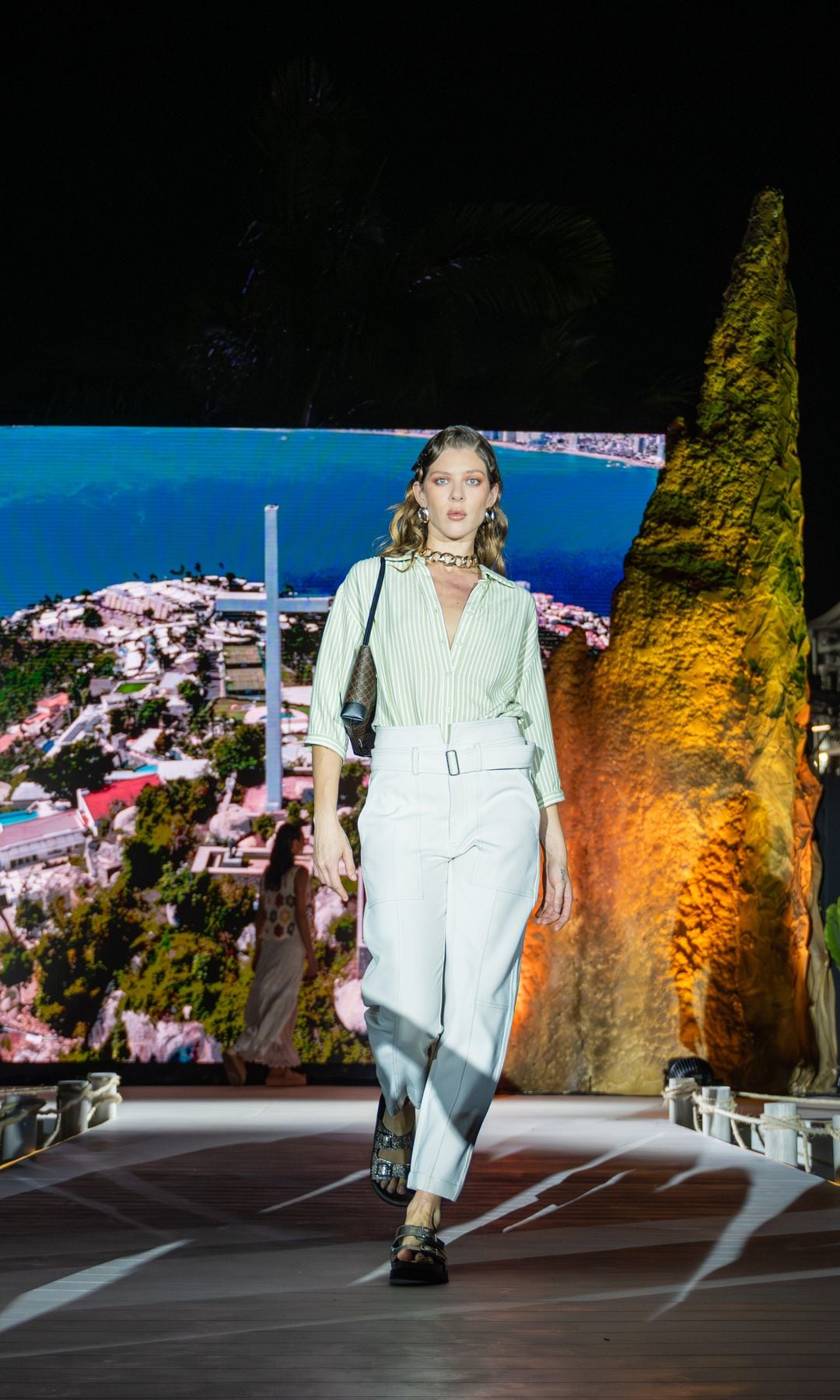 Las camisas se convierten en protagonistas de la propuesta de Sears para crear el perfecto look ‘business casual’.
