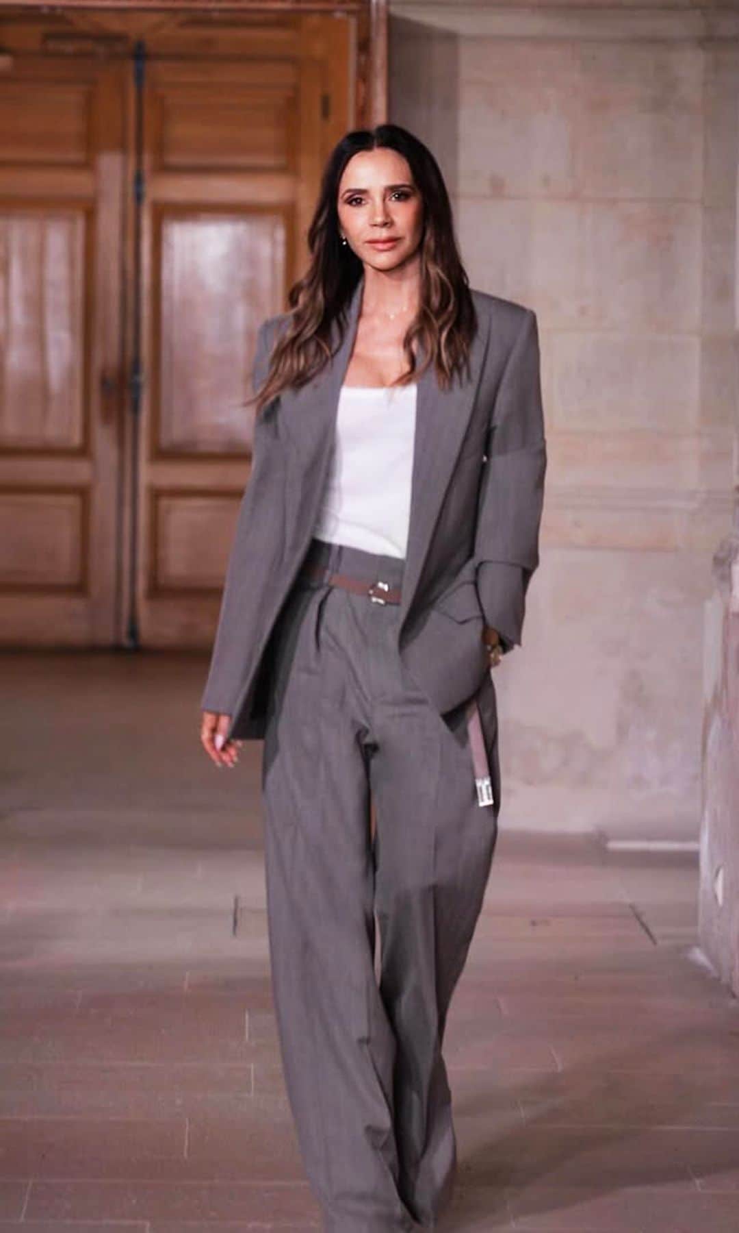 Juan Avellaneda, diseñador: "Victoria Beckham ha demostrado que detrás de una Spice Girl podía nacer una gran diseñadora"