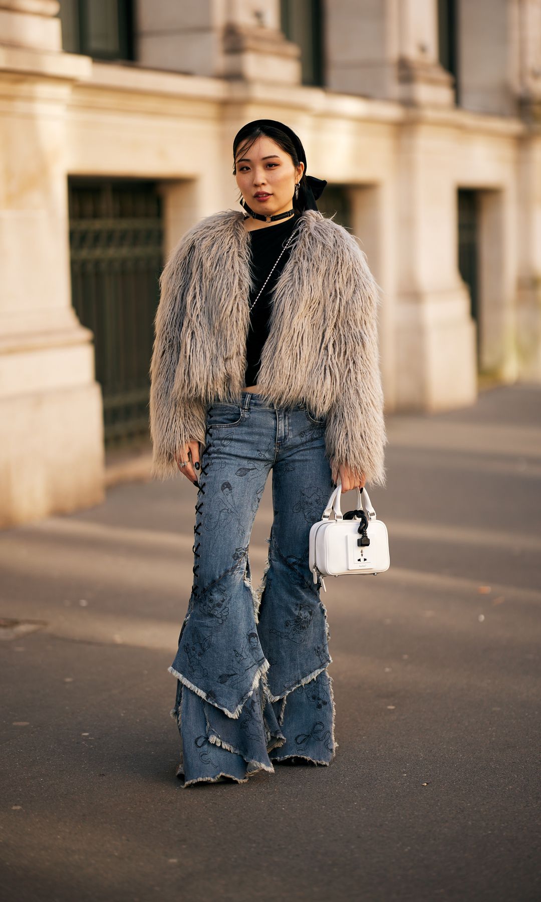 Desata tu lado más rebelde con un estilo glam rock