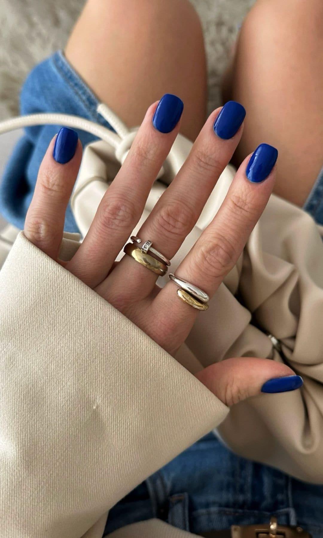 Manicura azul