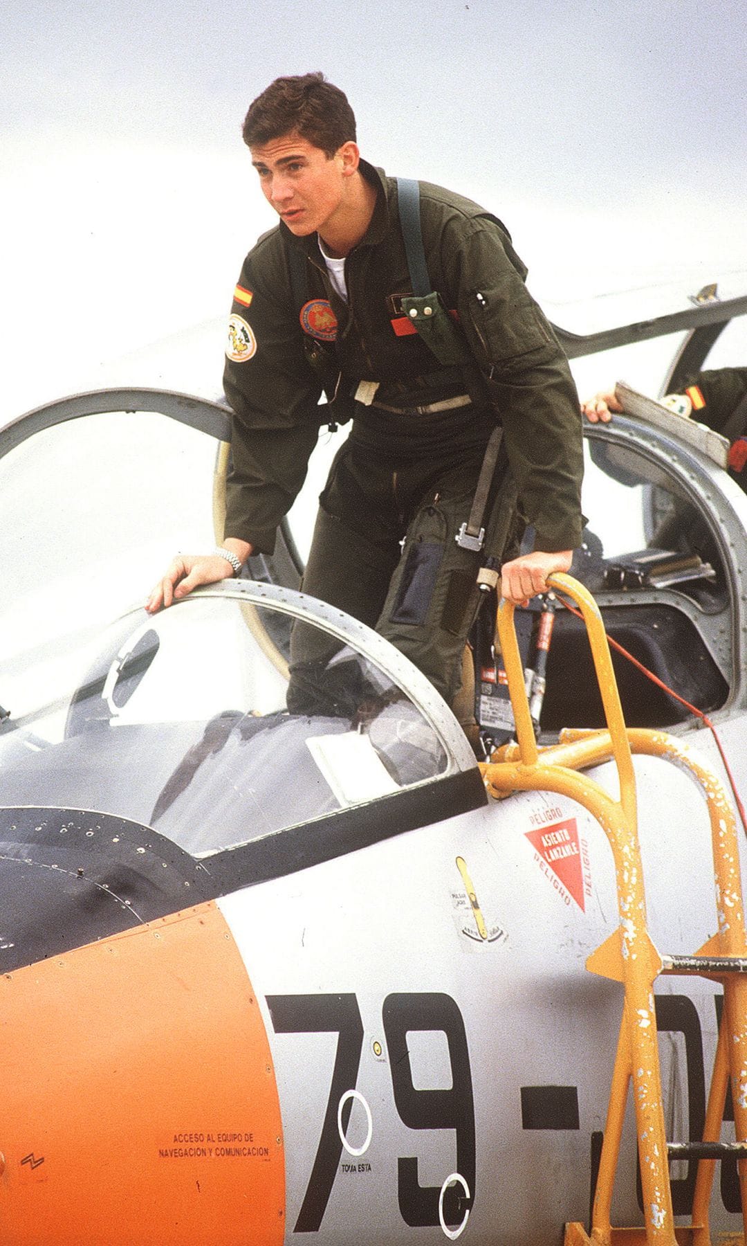 LA PRINCESA LEONOR  LEVANTA EL VUELO MUY ILUSIONADA: EL ESPÍRITU AVIADOR DE LA HEREDERA AL TRONO