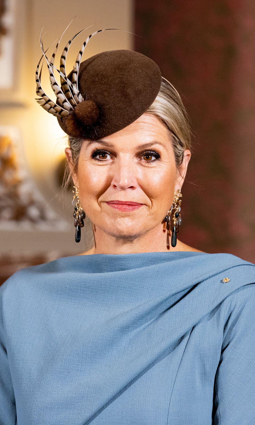 Máxima de Holanda con pendientes Gipsy de Ole Lynggaard 