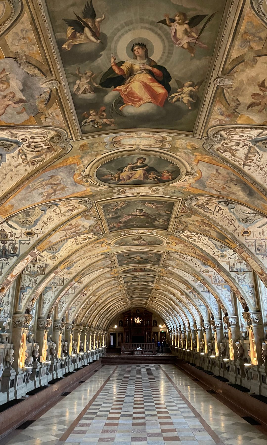 Antiquarium en la Residenz de Múnich