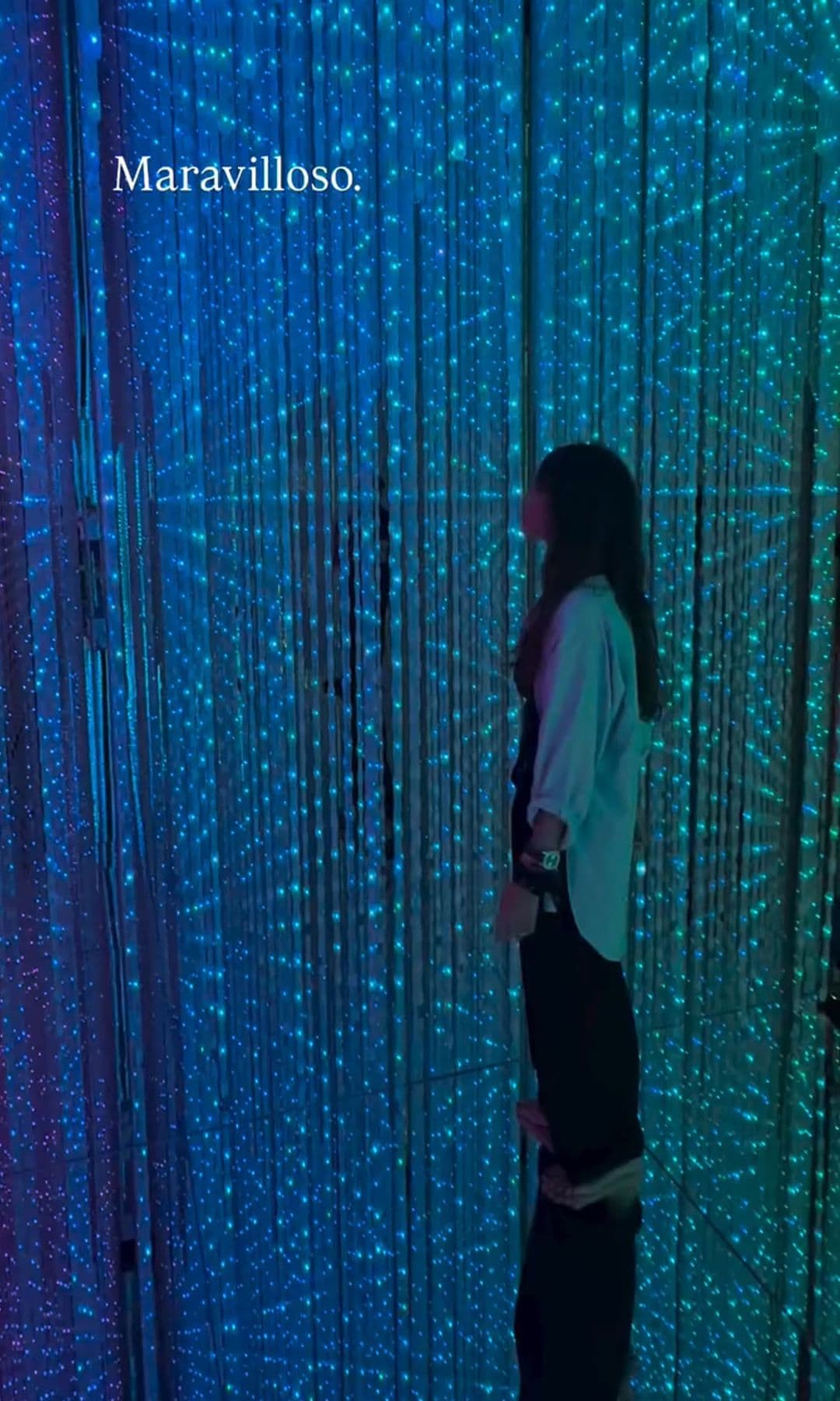 Sara Carbonero visita el museo interactivo TeamLab Planets de Tokyo en el mes de agosto de 2025 durante sus vacaciones en Japón