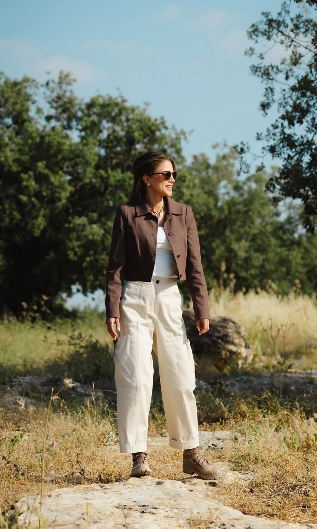Rania con un total look de Jordania.