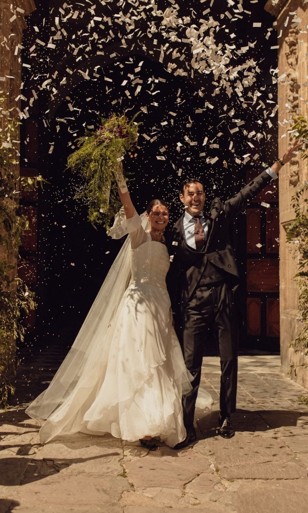 Vestidos de novia con mangas medievales Carmen maza