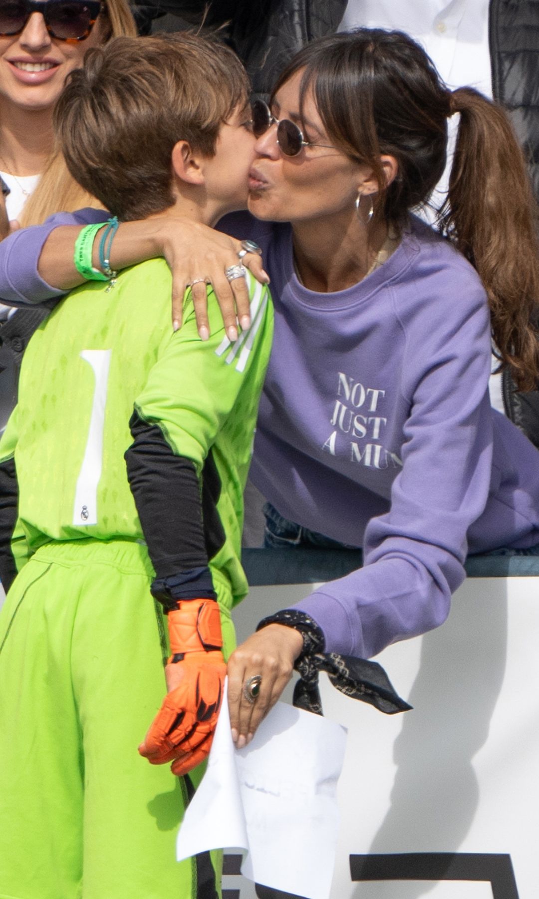 Sara Carbonero en un torneo de fúttbol de su hijo Martín el 4 de mayo de 2024 en Madrid  