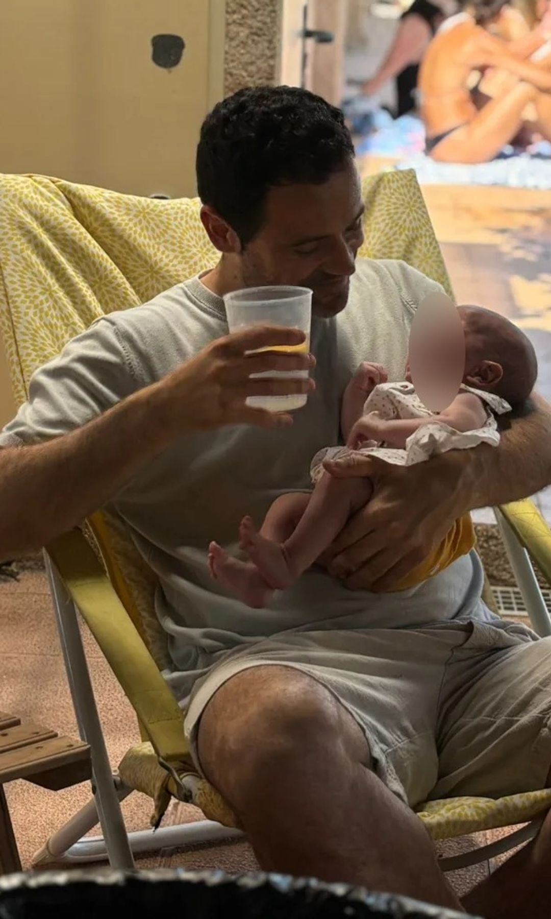 Leo Segarra con su hijo