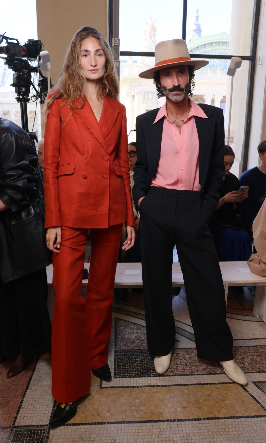 Almu Cañedo y Leiva en el desfile de Gabriela Hearst durante la Paris Fashion Week Otoño 2026, celebrado en el Petit Palais el 9 de marzo de 2026 en París, Francia
