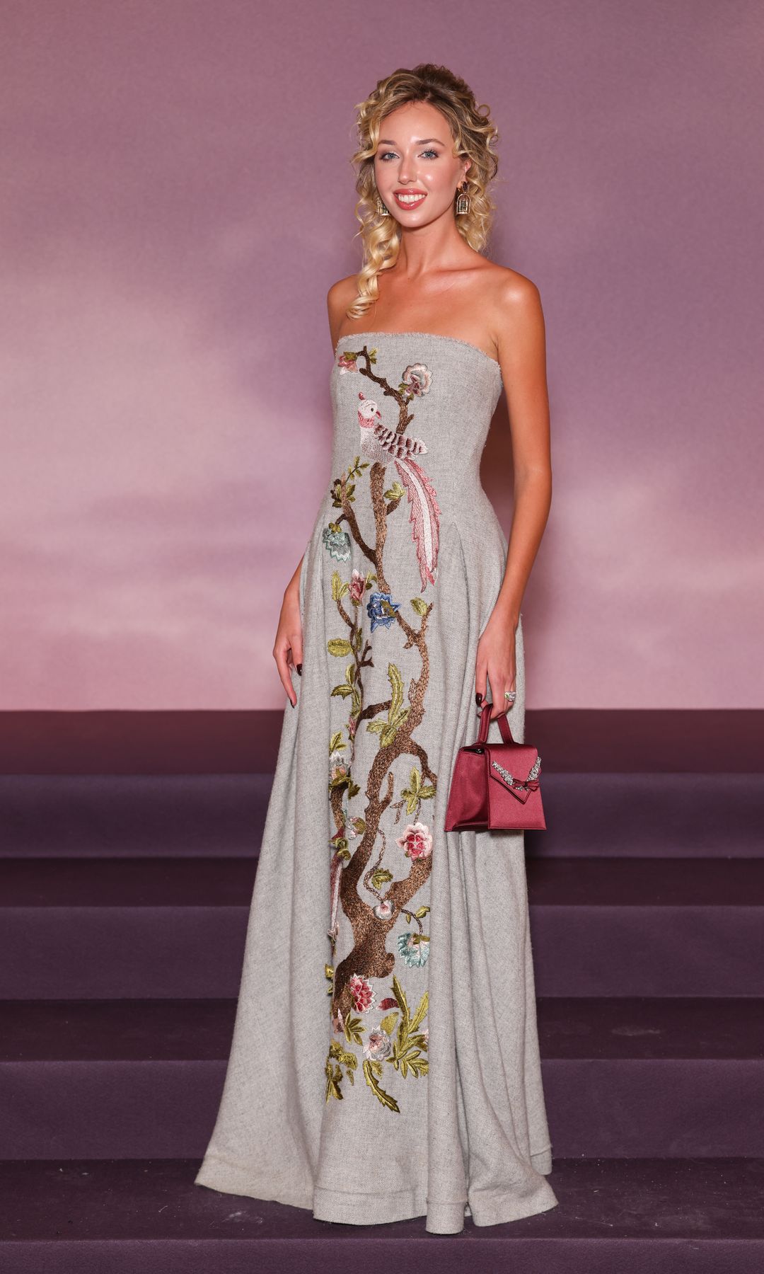 Maria Carolina y Maria Chiara de Borbón-Dos Sicilias en la premiere de Bridgerton 