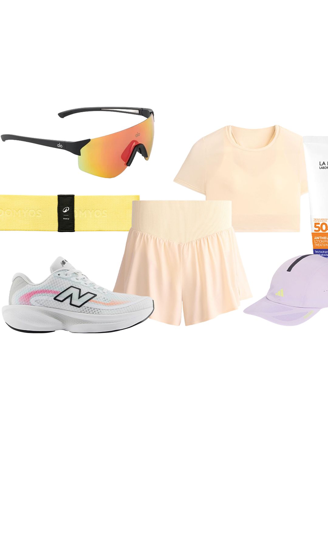 GAFAS DE SOL Speed (245 €), de Alo. BANDA ELÁSTICA de fitness (6 €), de Decathlon. conjunto de shorts y tank top (26 € cada prenda), de Oysho. SOLAR resistente al sudor y la humedad Anthelios UVSPORT (19,12 €), de La Roche-Posay. DEPORTIVAS Ellipse (150 €), de New Balance. GORRA de running (30 €), de Adidas