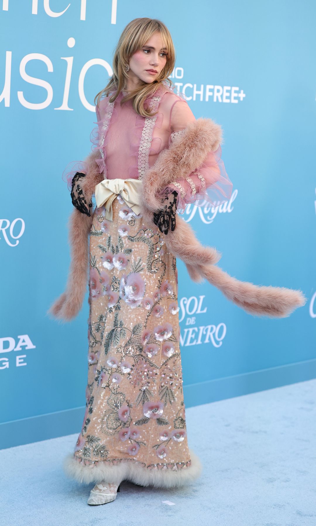 Suki Waterhouse en los Billboard Women in Music