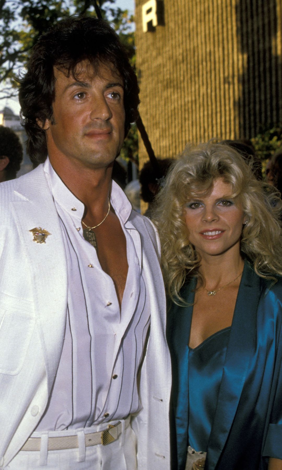 Sylvester Stallone estuvo casado con Sasha Czack entre 1974 y 1985 y juntos tuvieron a sus dos primeros hijos, Sage y Seargeoh    Markdown pegado