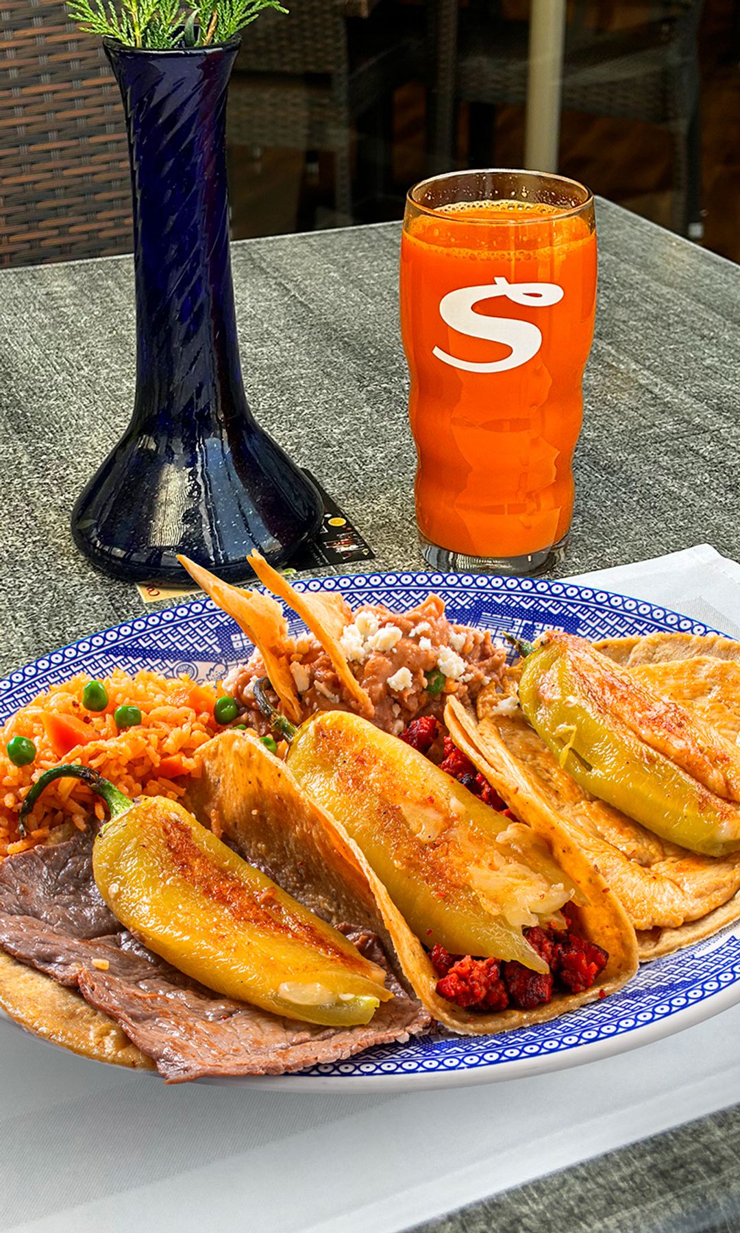 Los Güeros Rellenos de Queso