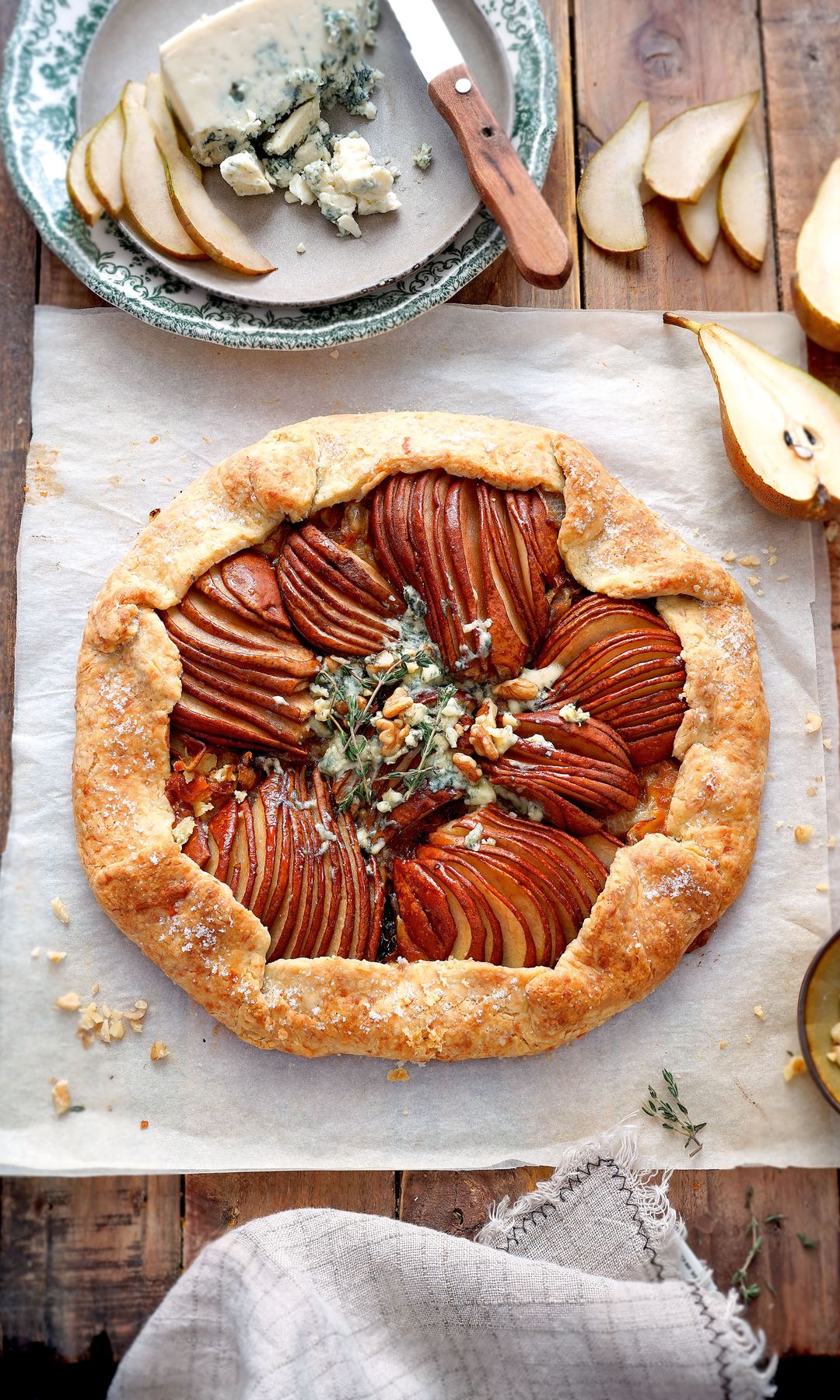 Galette rústica de peras y queso azul