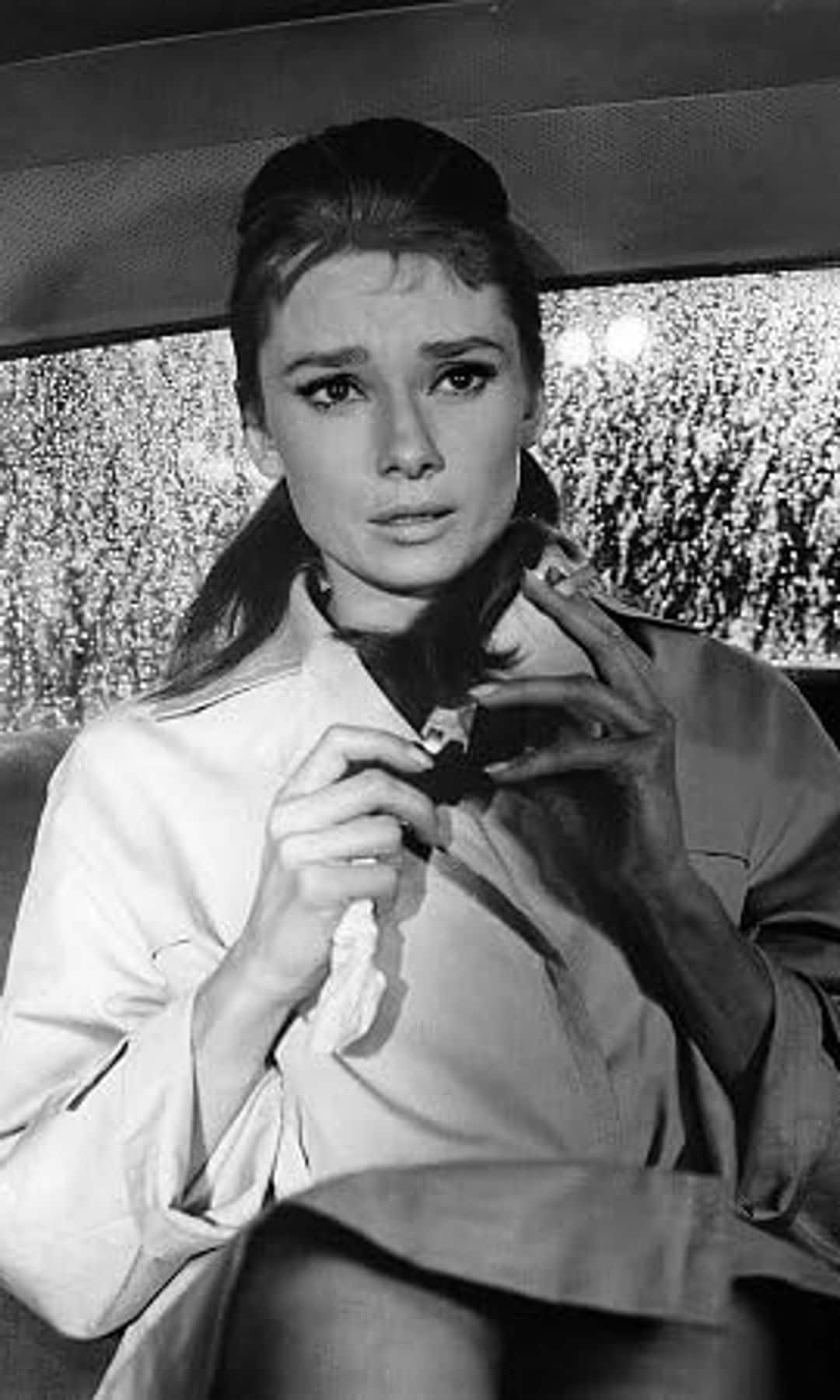 Audrey Hepburn gabardina