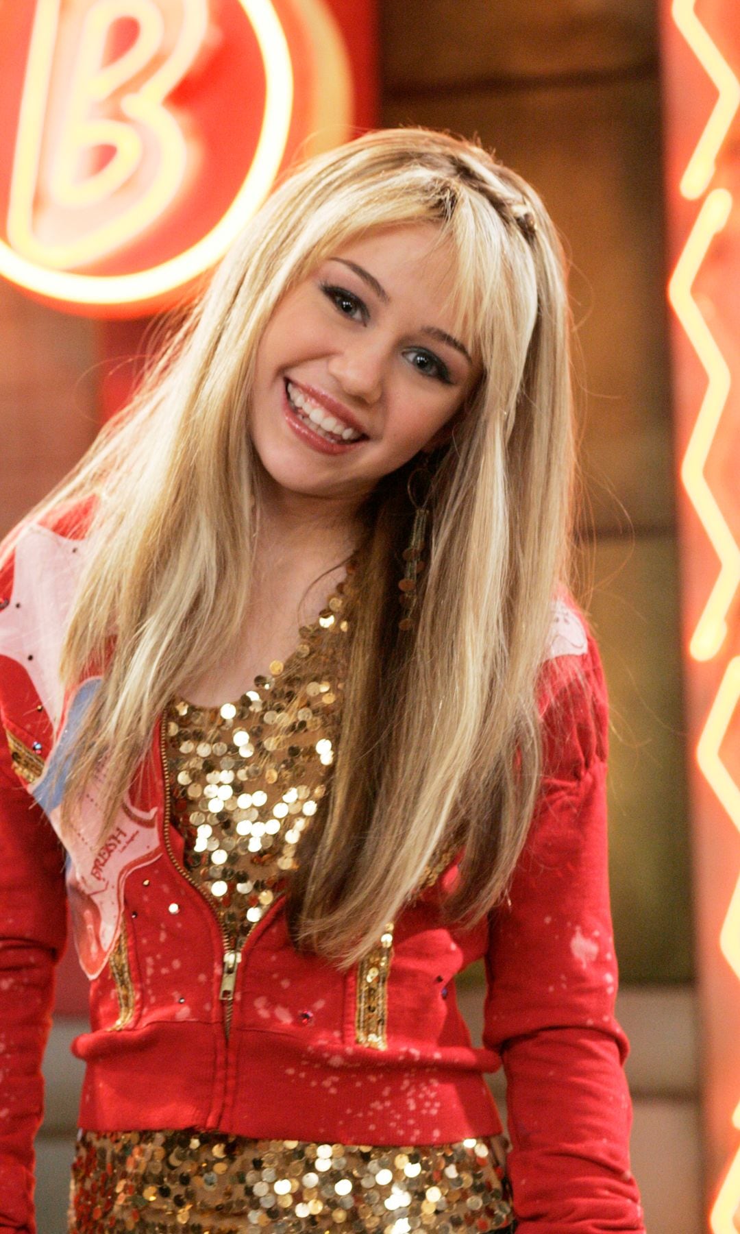 MILEY CYRUS