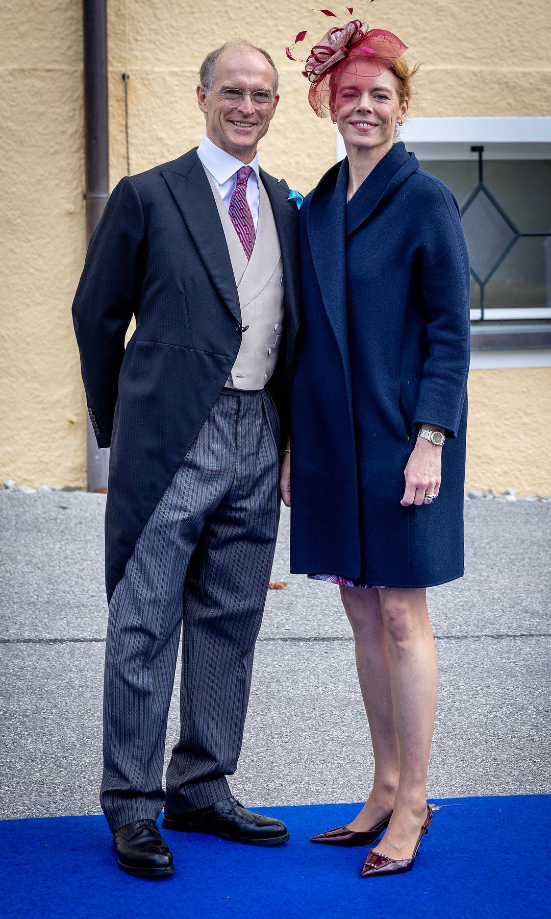 El príncipe y landgrave Donato de Hesse, acompañado por su esposa, la princesa y landgravina Floria