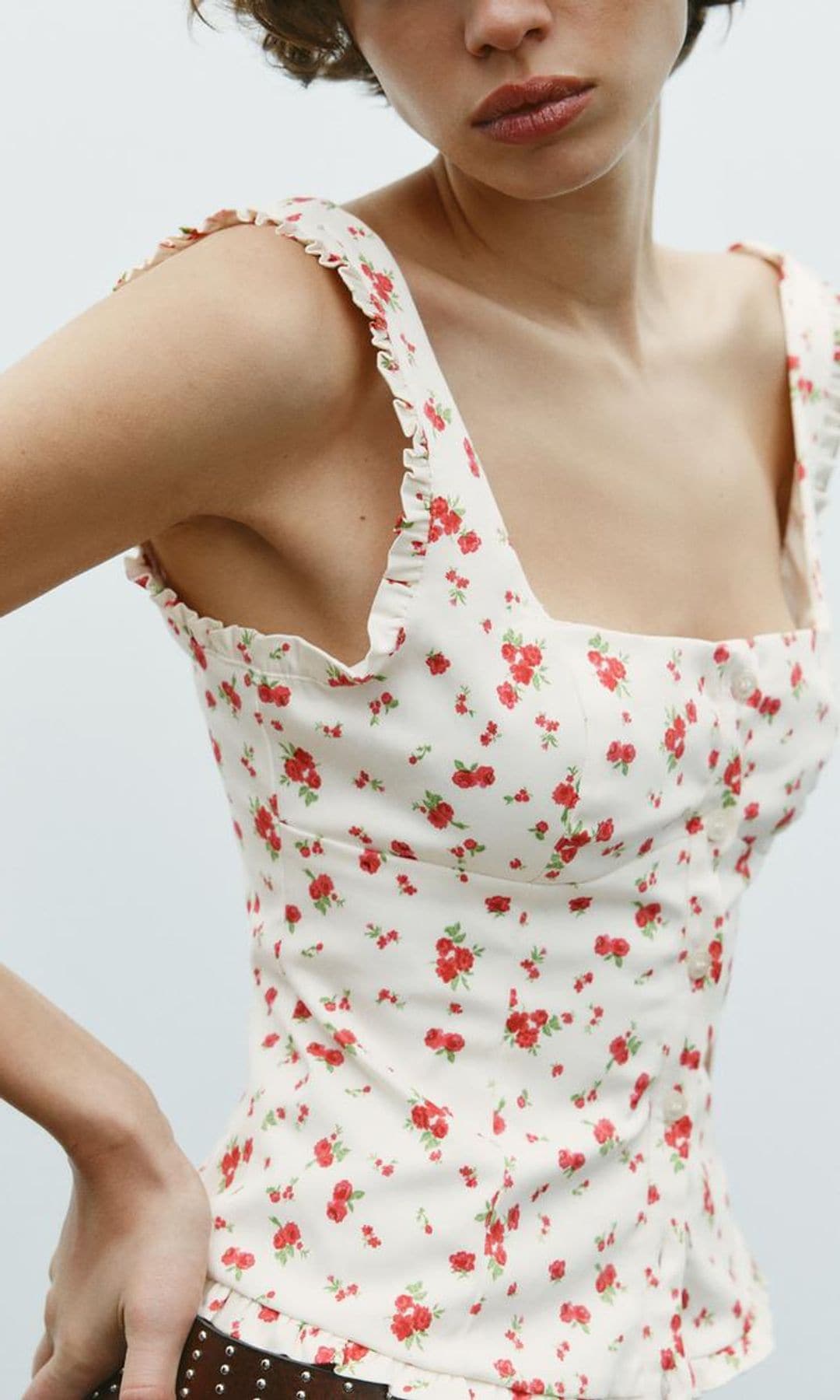 Top de popelín estampado (22,95 euros)