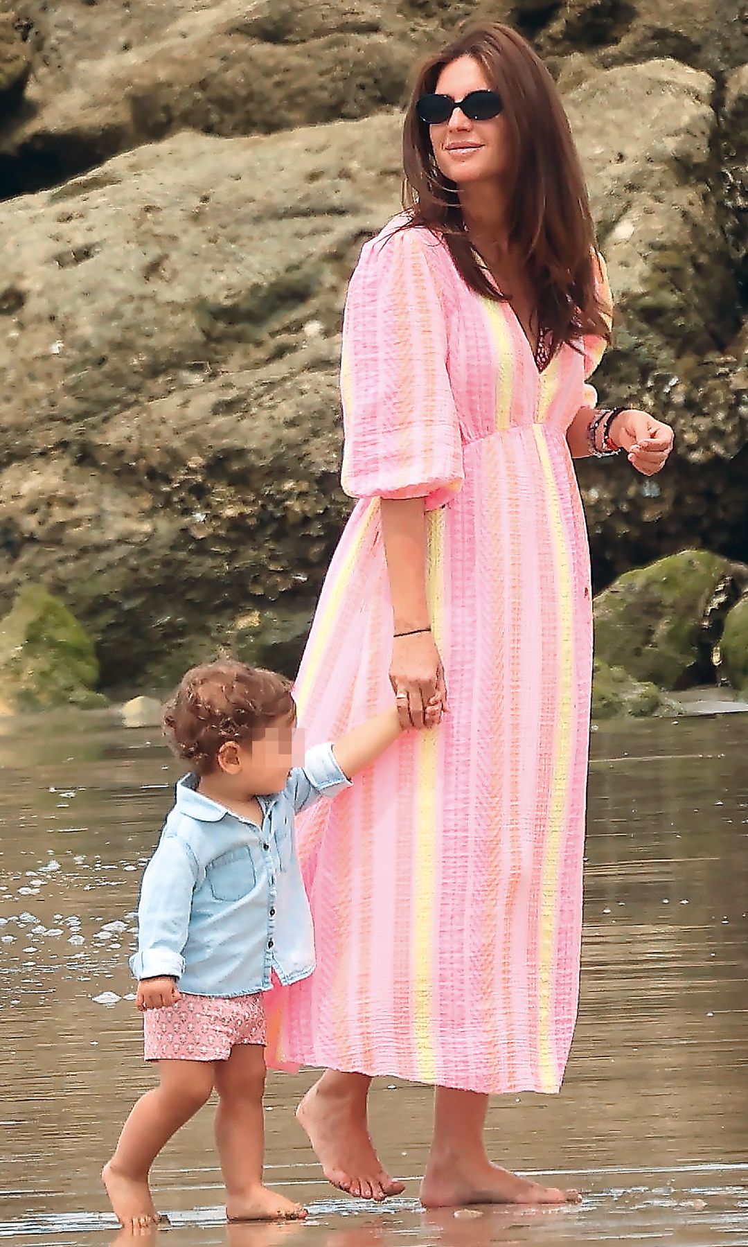 Lourdes Montes junto a su bebé