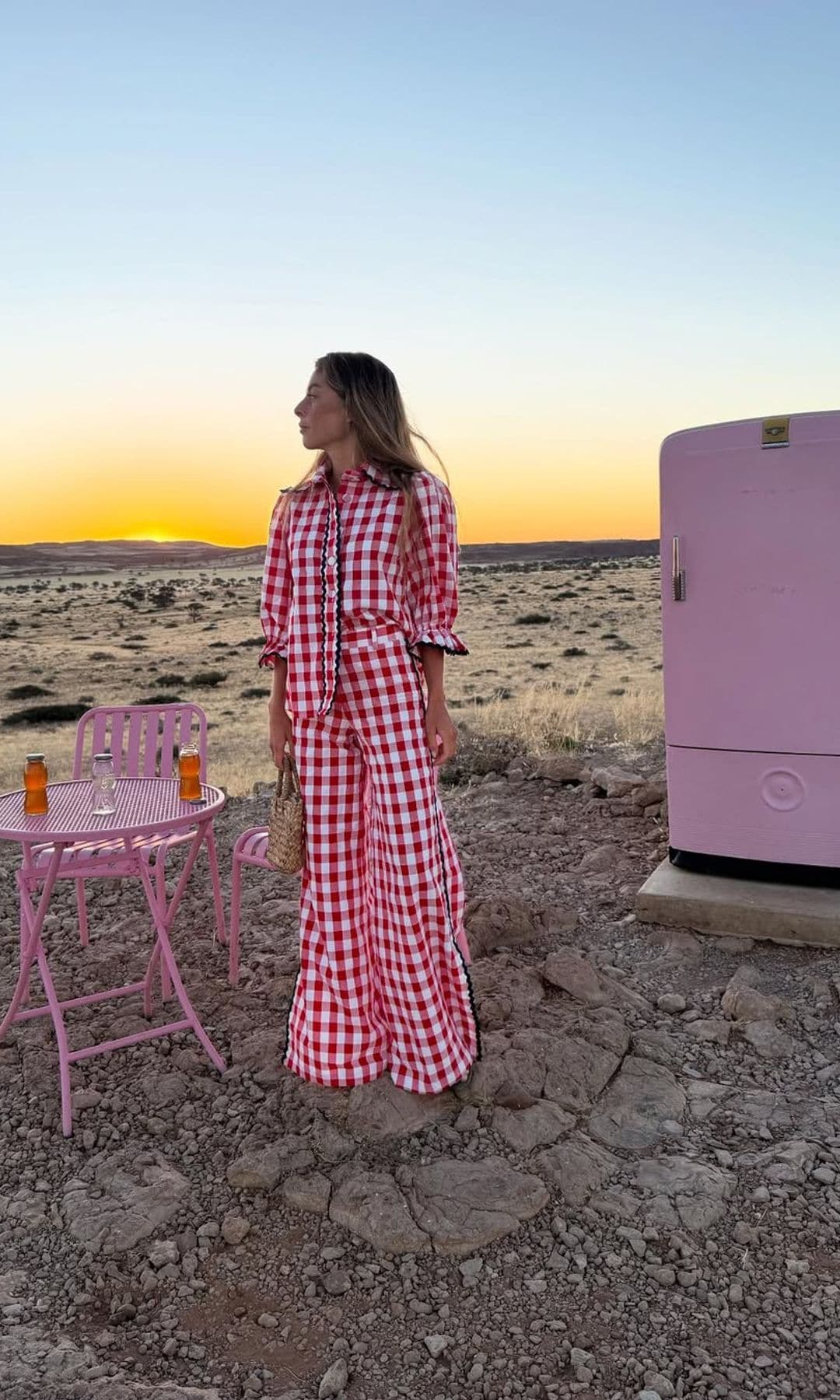 Belén Écija de luna de miel con un conjunto estampado de firma española