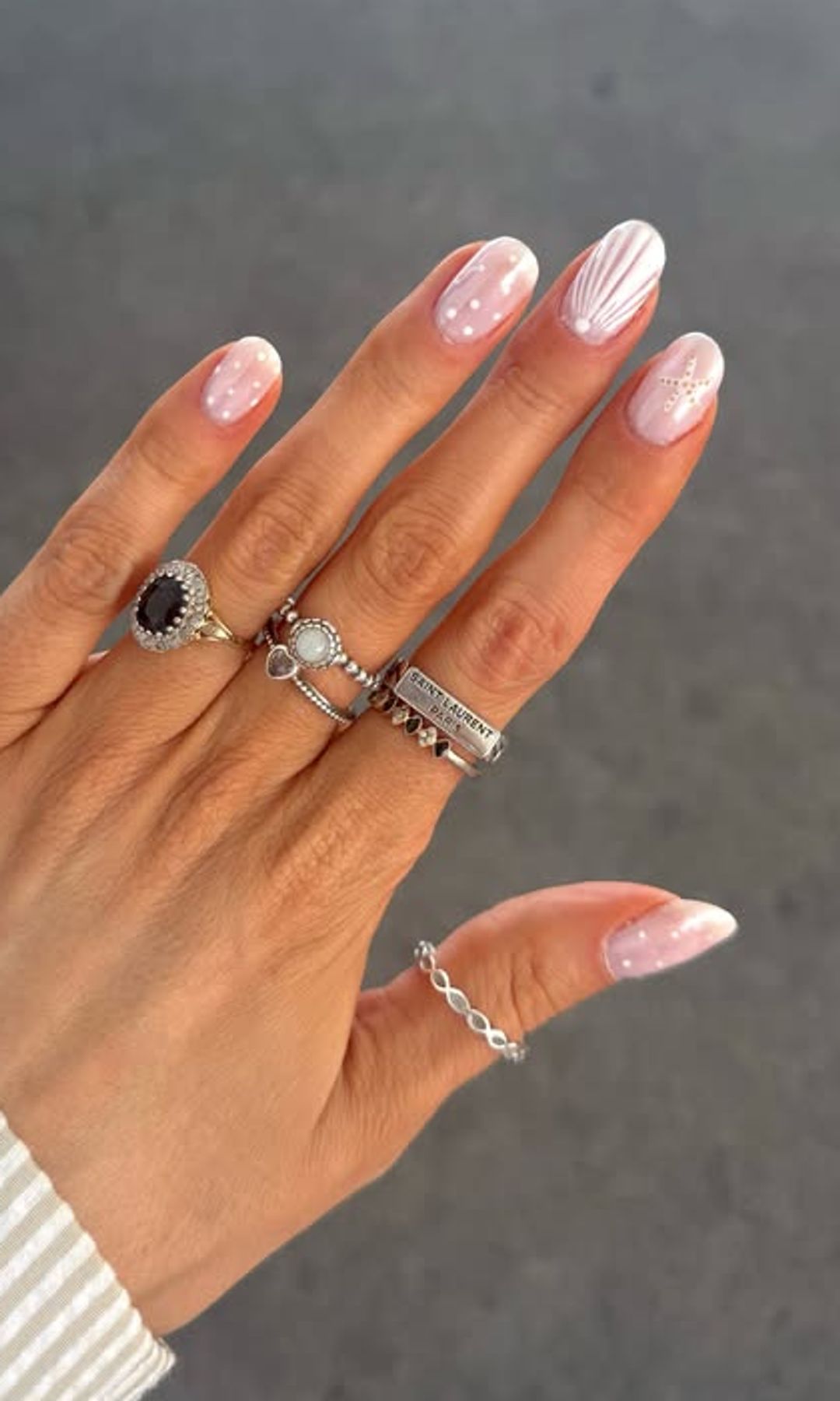 Manicura marina blanca