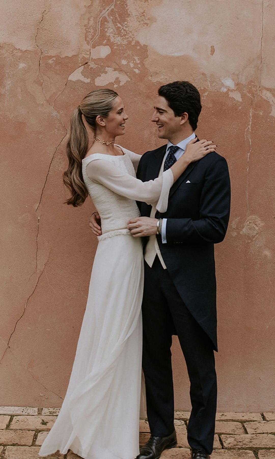 Vestidos de novia con mangas medievales andaluzas