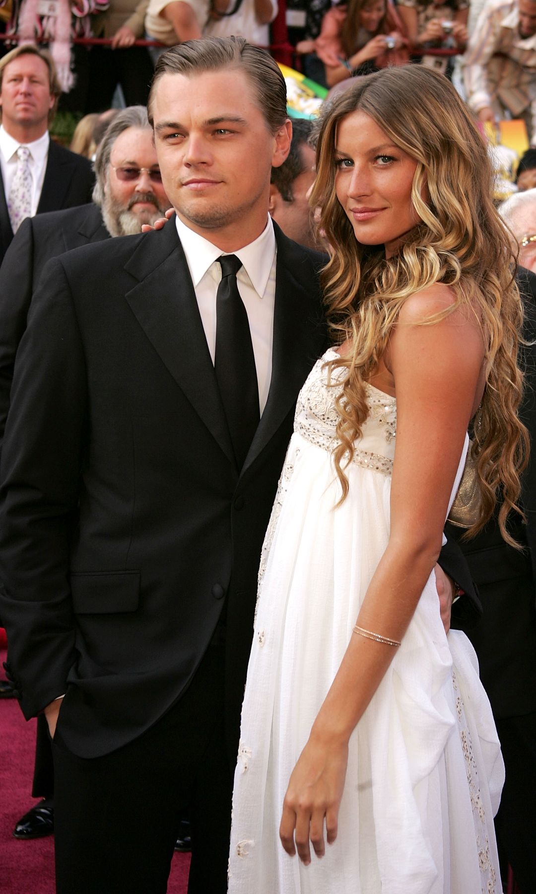 Leonardo DiCaprio, nominado a Mejor Actor Protagonista por "El aviador", y Gisele Bündchen
