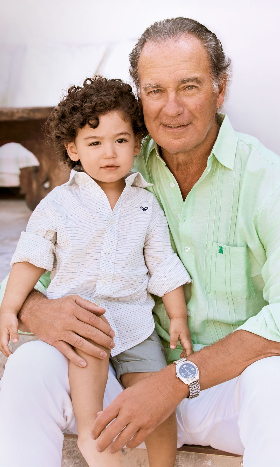 Bertín Osborne, posando con su hijo David