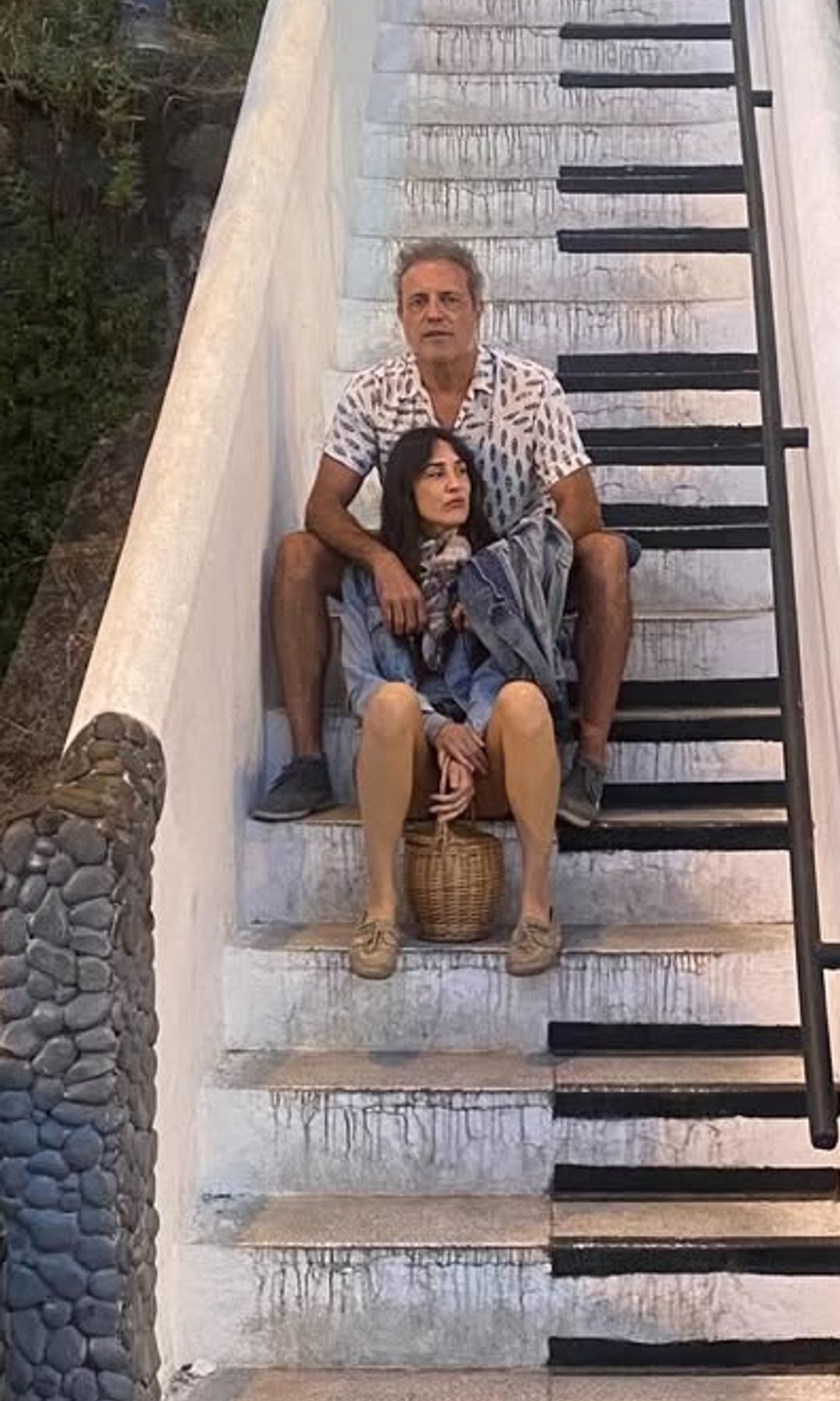 "Enfrascando estos trocitos de Chile dentro de mi", escribió Irene junto a esta foto