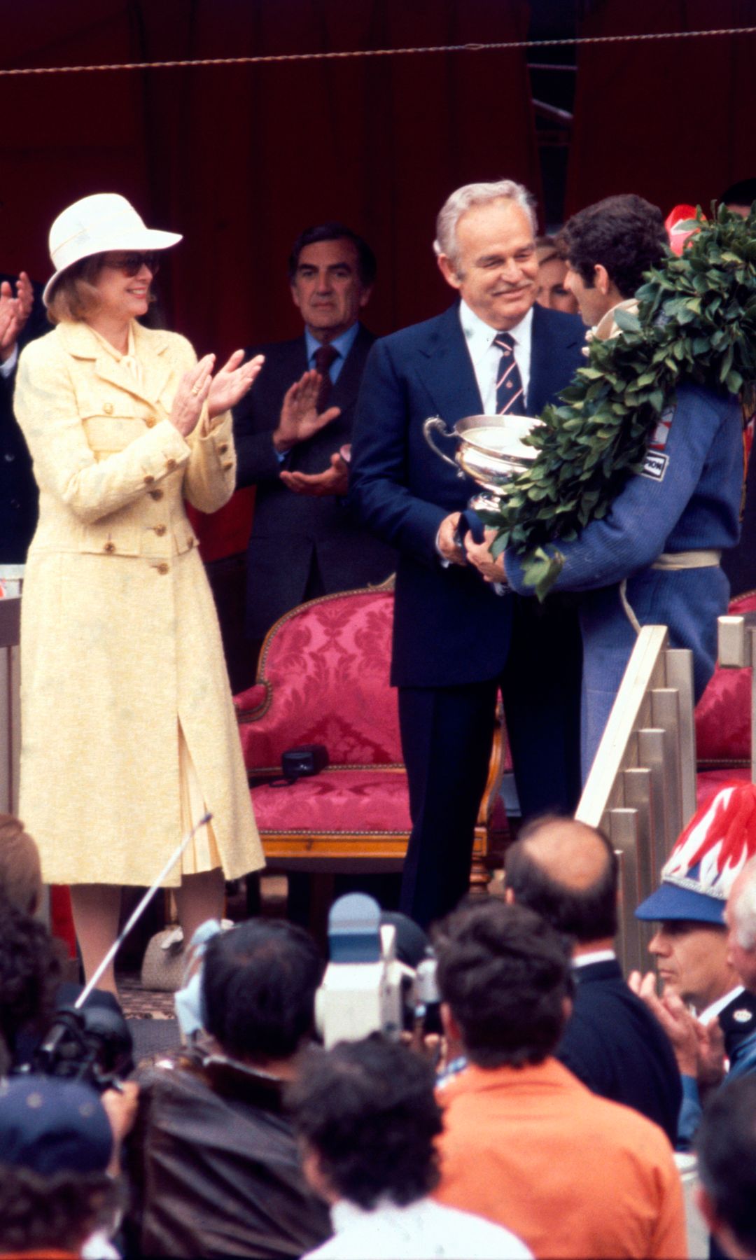 Grace Kelly y Rainiero en el Gran Premio de Mónaco (1977)